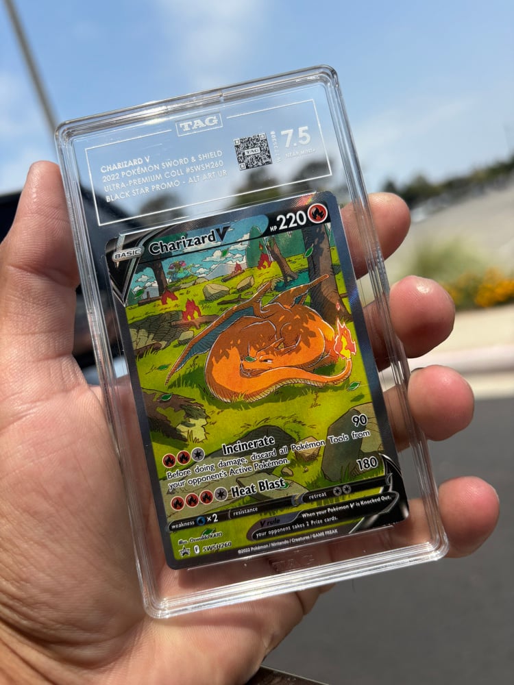 Image of TAG 7.5 Charizard V Promo Pokemon Sword & Shield