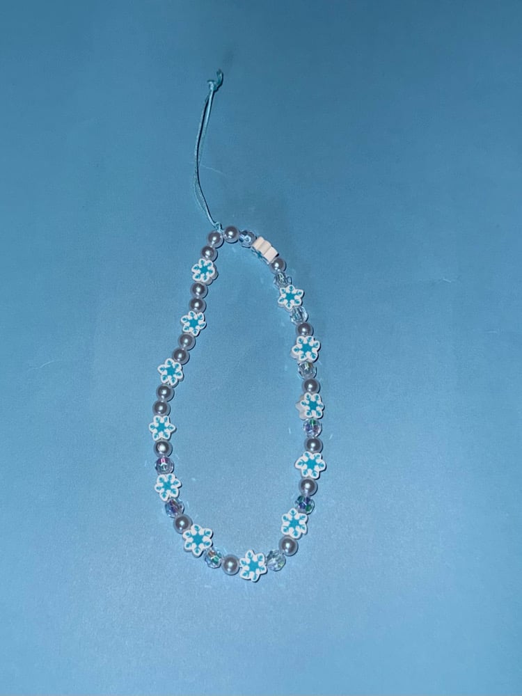 Image of Clay Beads Phone Accesory ❄️🎄