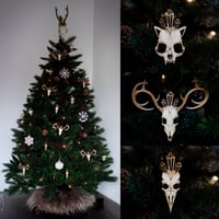 Image 6 of JARNVID Yule Decor Pack: 3 Raven Skulls