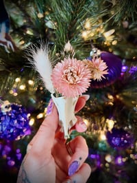 Image 15 of Bonequets