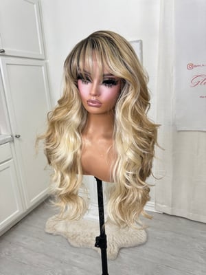 Image of Vivica (react to ship) 