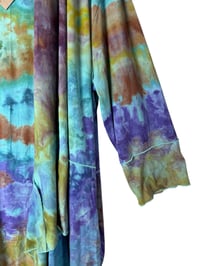 Image 3 of 3XL Drapey 3/4 Sleeve Cardigan With Pockets in Cool Earthy Watercolor Ice Dye