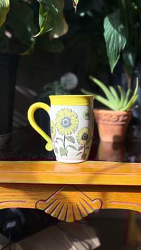 Image 3 of Sunflower mug 05