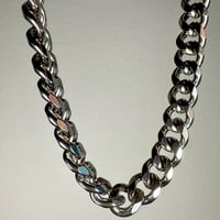 Image 2 of CURB CHAIN IN SILVER