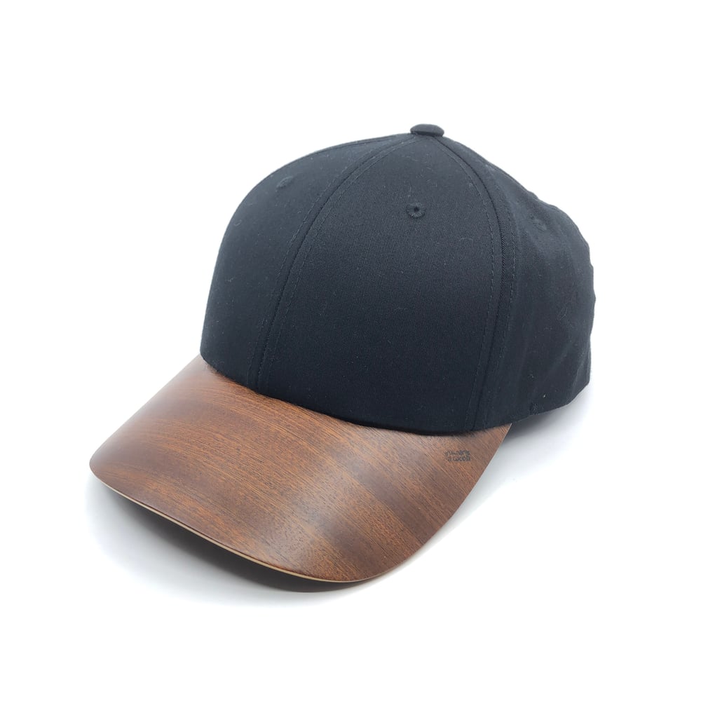Image of Casquette Noire Sapelli