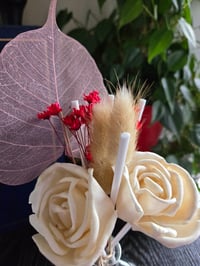 Image 4 of Sweet Rose and Lacy Leaf Floral Reed Diffuser