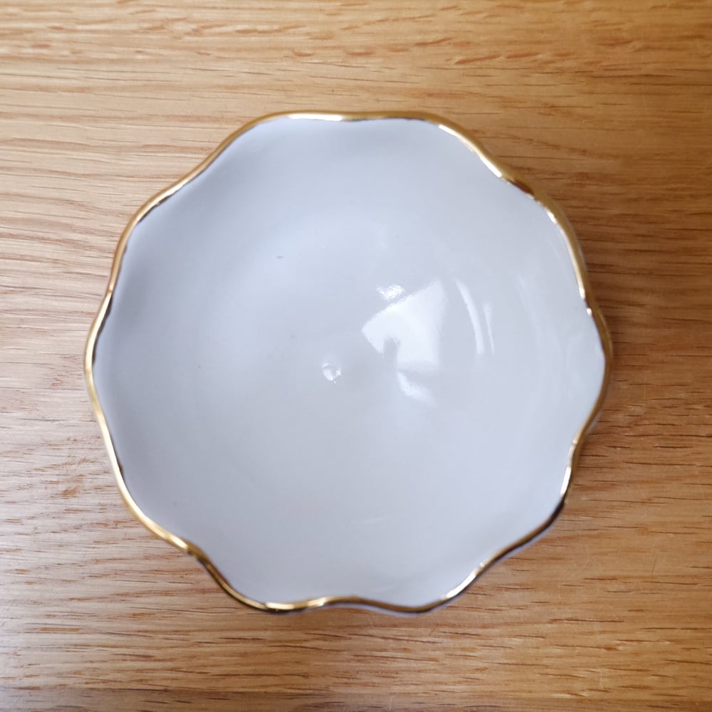 Small Gold Rim Ring Dish