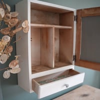 Image 3 of Armoire à pharmacie vintage .