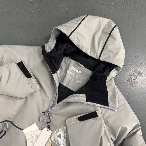 Image of BNWT AW 23 Palace Gore-Tex windstopper jacket, size medium