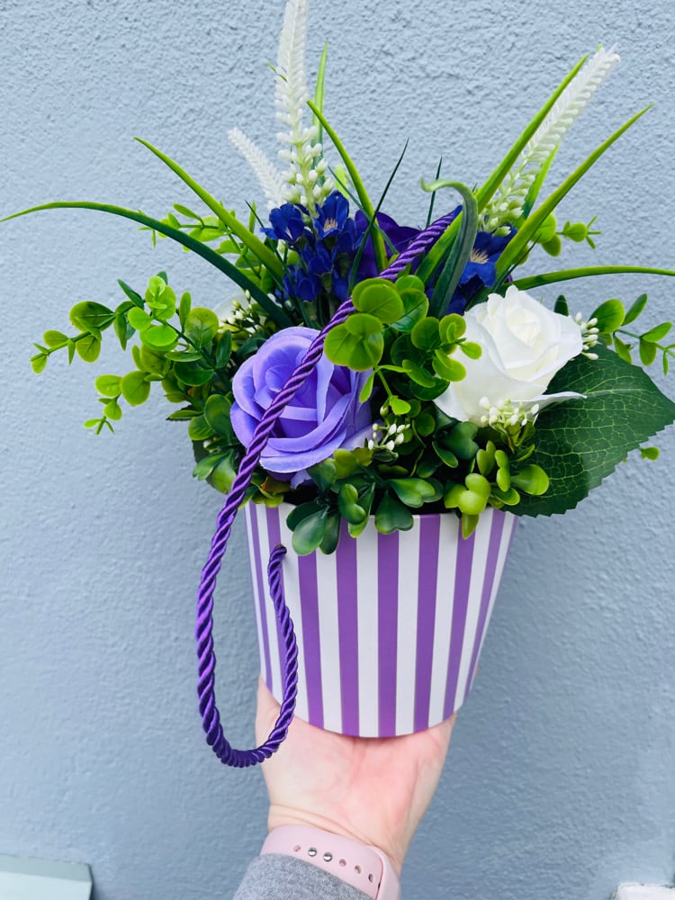 Image of 25cm Floral Gift Box 