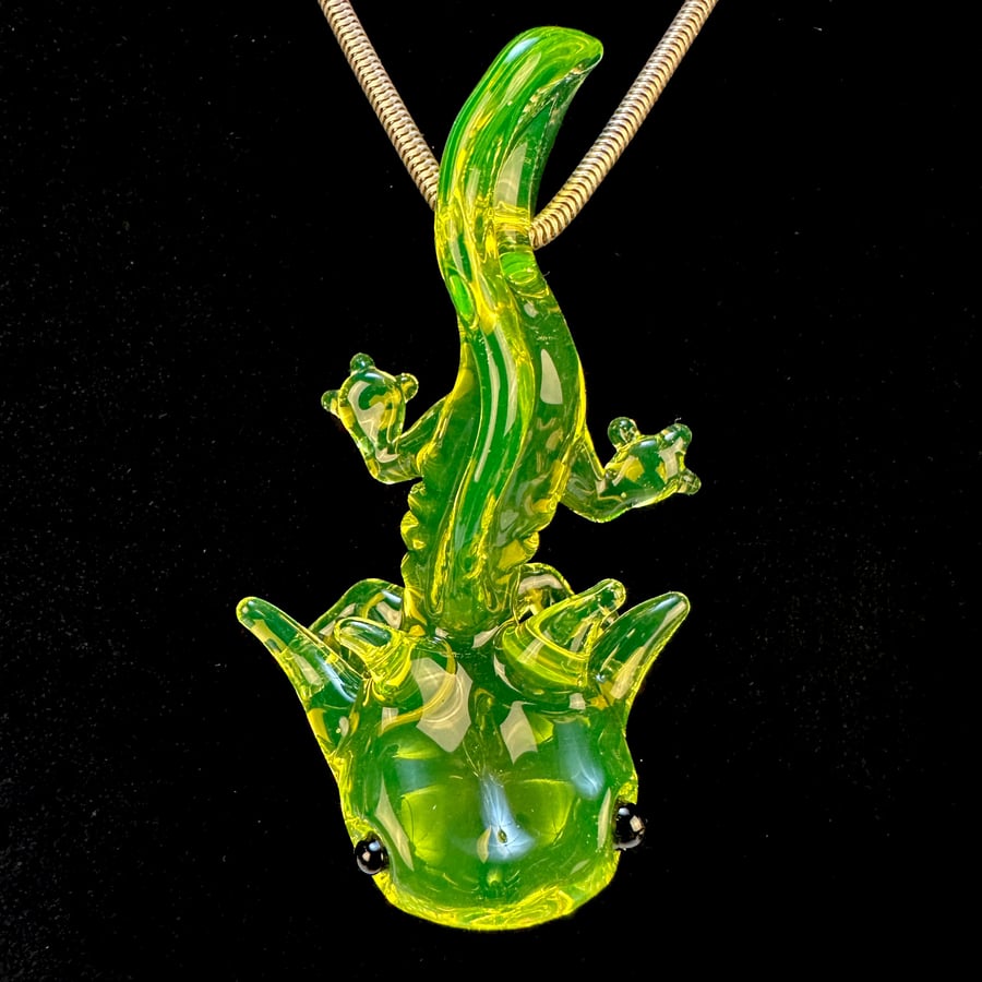Image of Molten Aura Ion Axolotl pendant 