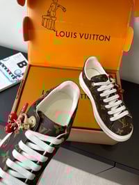 Image 4 of ROMANCE BROWN RUNNERS