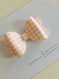light pink checked bow 
