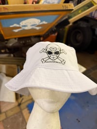 Alien Bucket Hat (white)