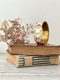 Image 1 of Bracelet nacré et laiton 