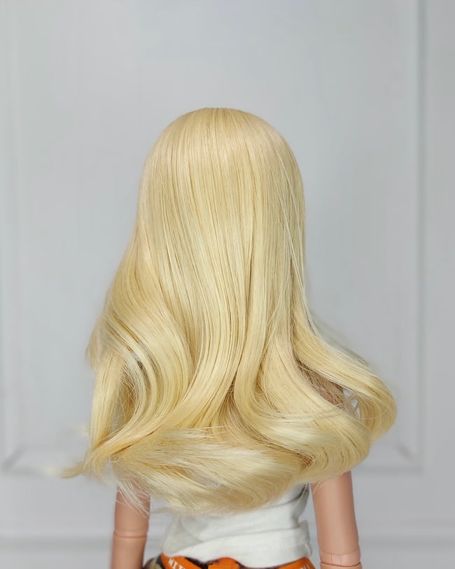 Malibu Blonde Mid Curl Bang