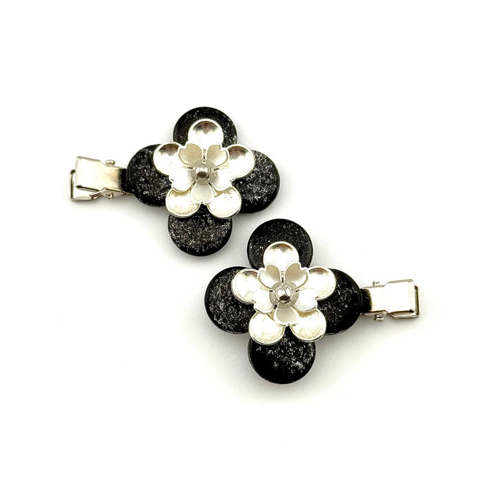 Image of Throwing Stones Clips