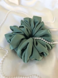 Image 3 of Scrunchies Oversized & Standard Sage/Szałwia