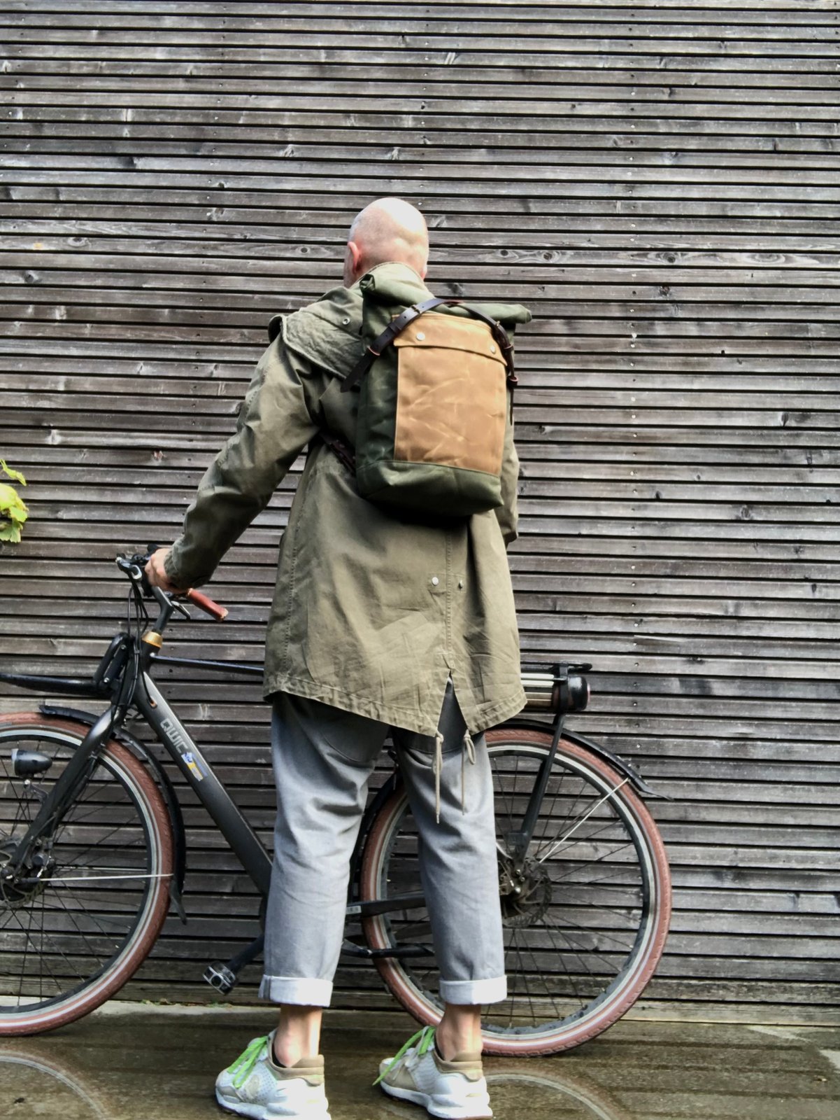 Olive 2024 green rucksack