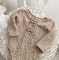 Image 2 of Boys bodysuit Asher 3-6 months - beige | photo props