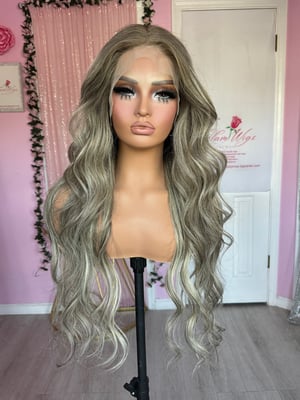 Image of human hair brown highlights (custom order) 