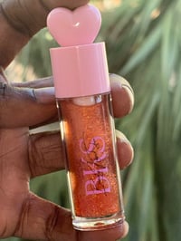 Image 3 of Beauty Gloss