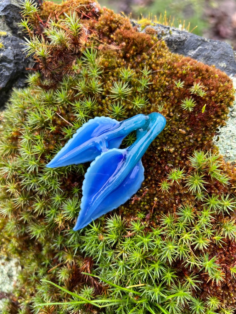 Image of Ice Blue Double Leaf Pendant