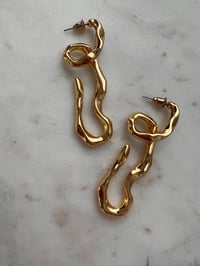 Image 10 of TWIST IRREGULAR LONG DROP EARRINGS 