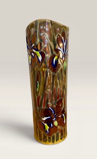 Image 2 of “Iris” reduction lustre vase