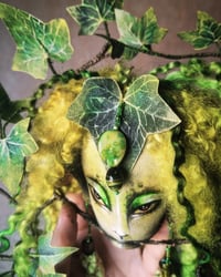Image 4 of GARDEN OF POISONS Series II: Ivy (Hedera Helix)