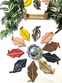 Image 2 of Bisou Monnaie 