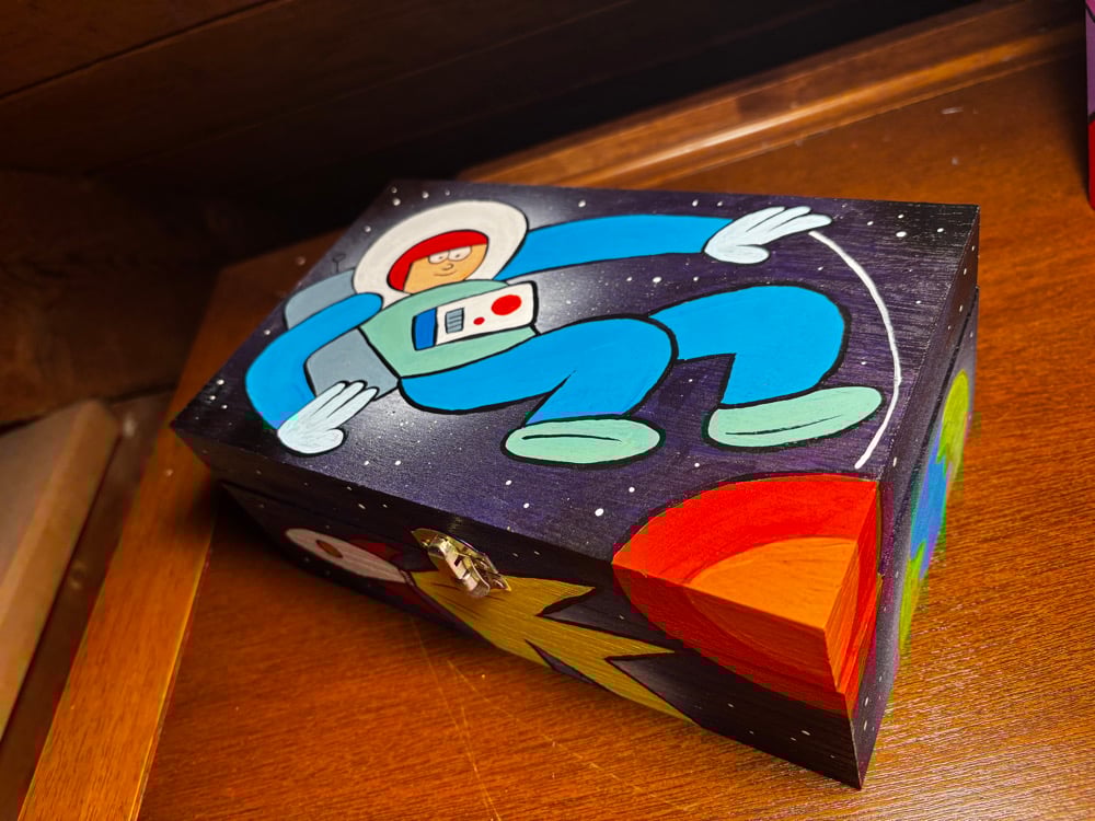 Image of Yo-Yo Astronaut Wooden Box
