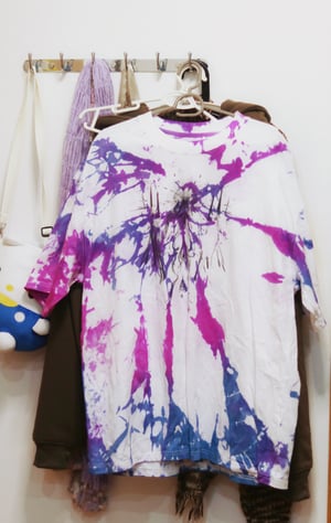 mister man T shirt tie dyed (blue purple)