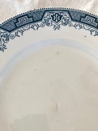 Image 9 of Assiettes dépareillées Terre de fer - début XXe
