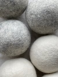 Image 5 of XL Wool Dryer Balls + Scent – 100% New Zealand Wool