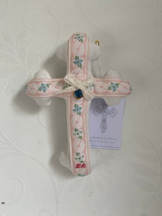 Image of petite croix décorative tissu et dentelles/ galons petit modèle 