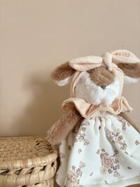 Image 2 of DOUDOU BICHE TENUE FLEURI PRINTANNIER