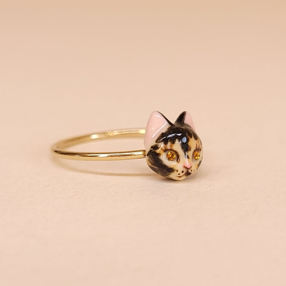 Image of Tortoiseshell Porcelain & Gold Filled Cat Ring