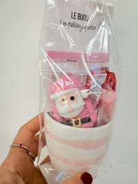 Image 2 of Le Sachet Cadeau tasse à expresso, bracelet et gourmandises rose