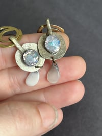 Image 4 of Opal resin earrings (brass)