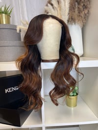 Image 1 of Vente flash BALAYAGE Miel choco  18’ closure 5x5 HD copy