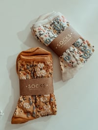 Image 5 of Floral romantic socks 