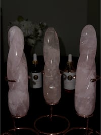 Image 3 of Twisted Rose Quartz Yoni Wand
