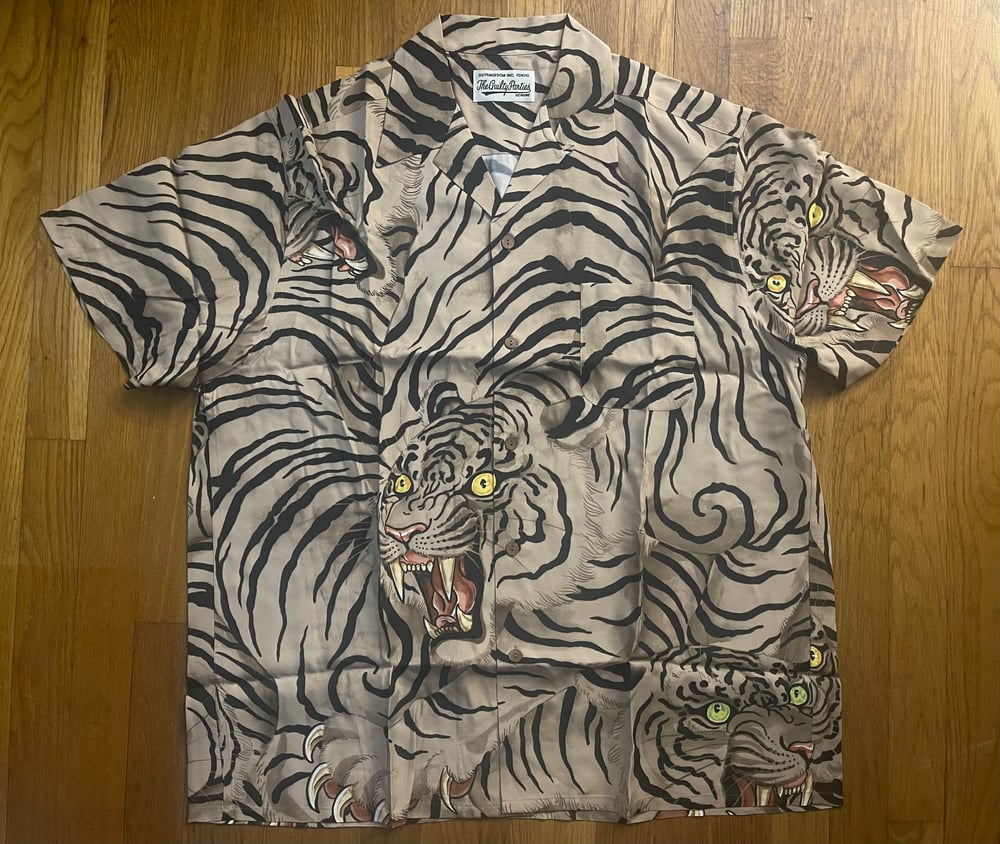 Image of Tim Lehi Wacko Maria Guilty Parties XL Hawaiian Shirt Tiger 1