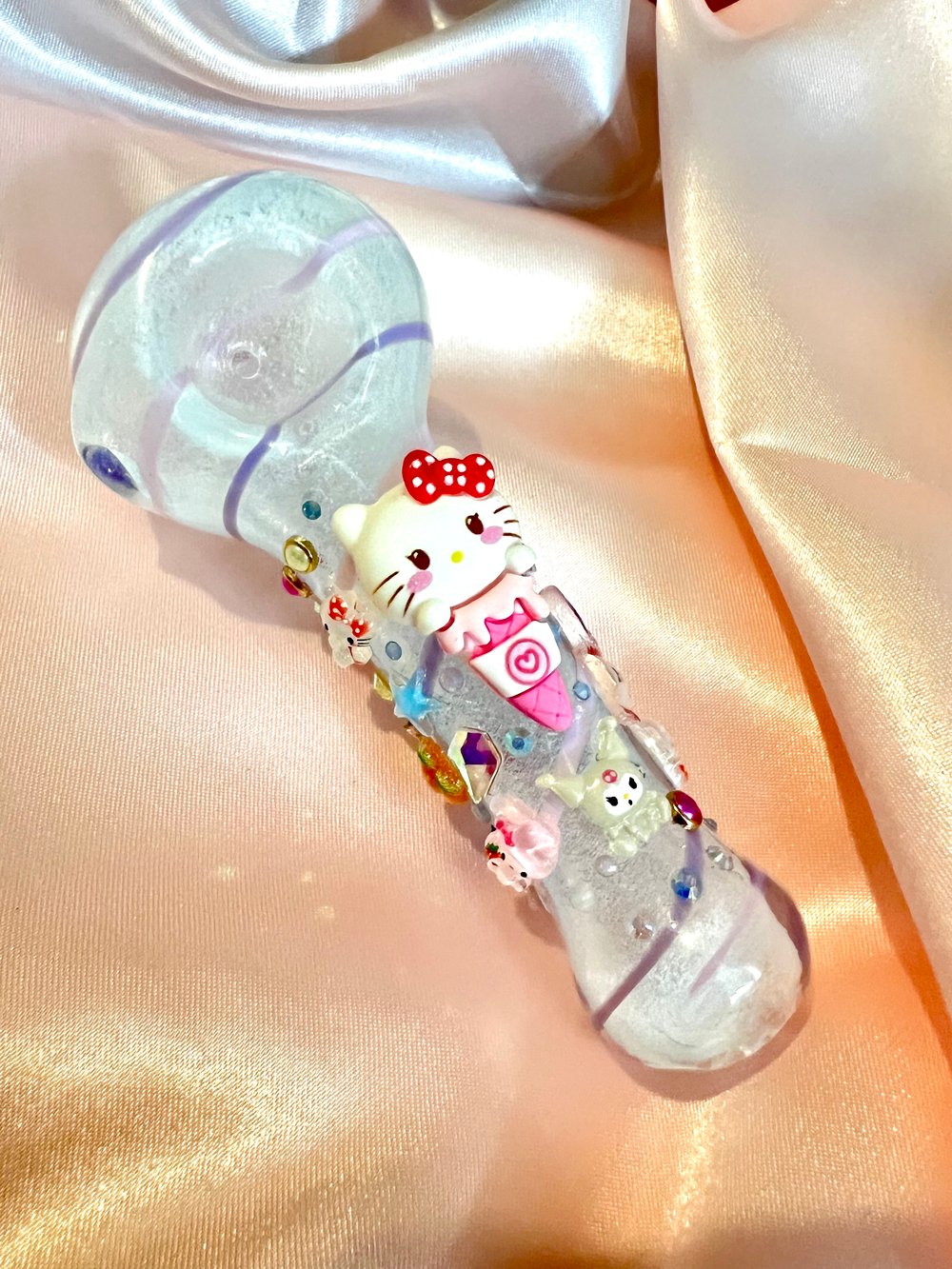 Hello kitty pastel 🌀 glow pipe