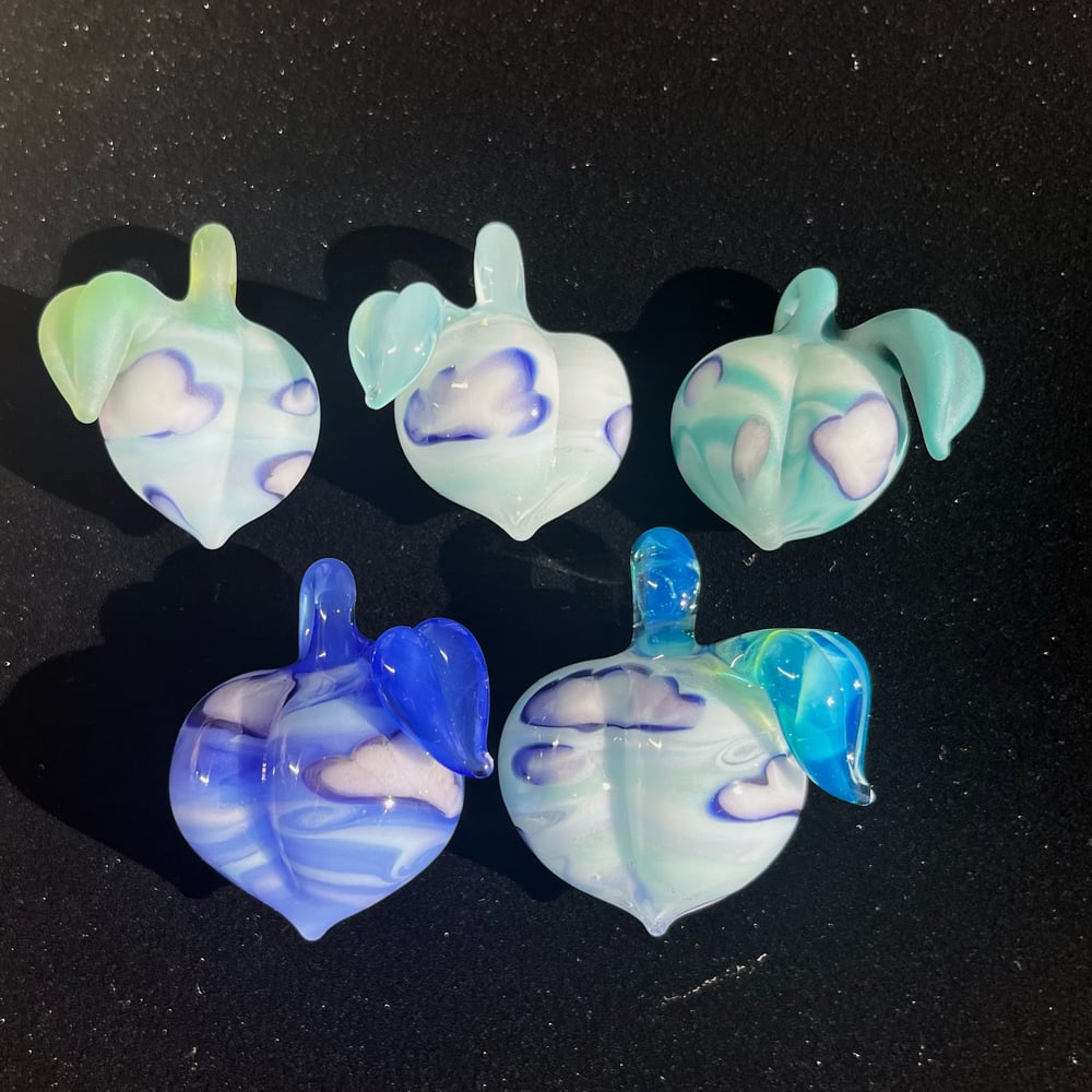 Happy CLOUD peach pendants 