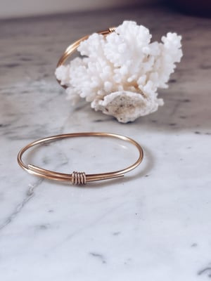 Image of le jonc noeud (Gold filled )