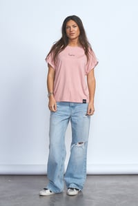 Image 4 of CAMISETA ROSA BÁSICA 