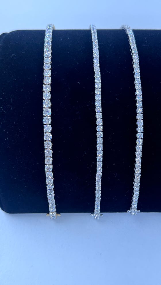 Image of 12.0 cts Lab Diamond Tennis Necklace