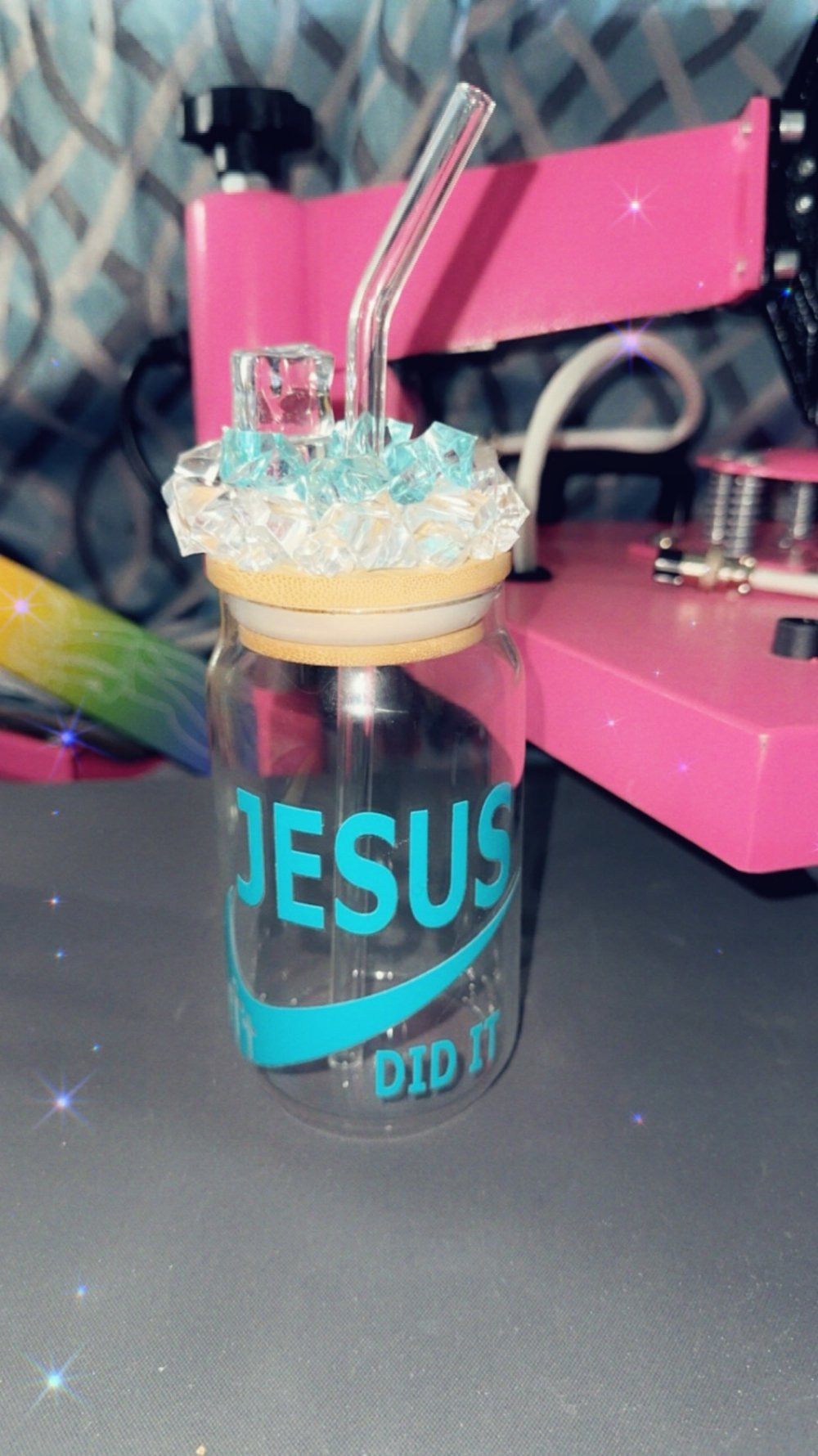 Image of Jesus did it 16 oz glass can cup